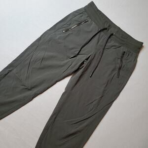 Athleta Women's Size 6P Trekkie North Jogger Pant Green 405726